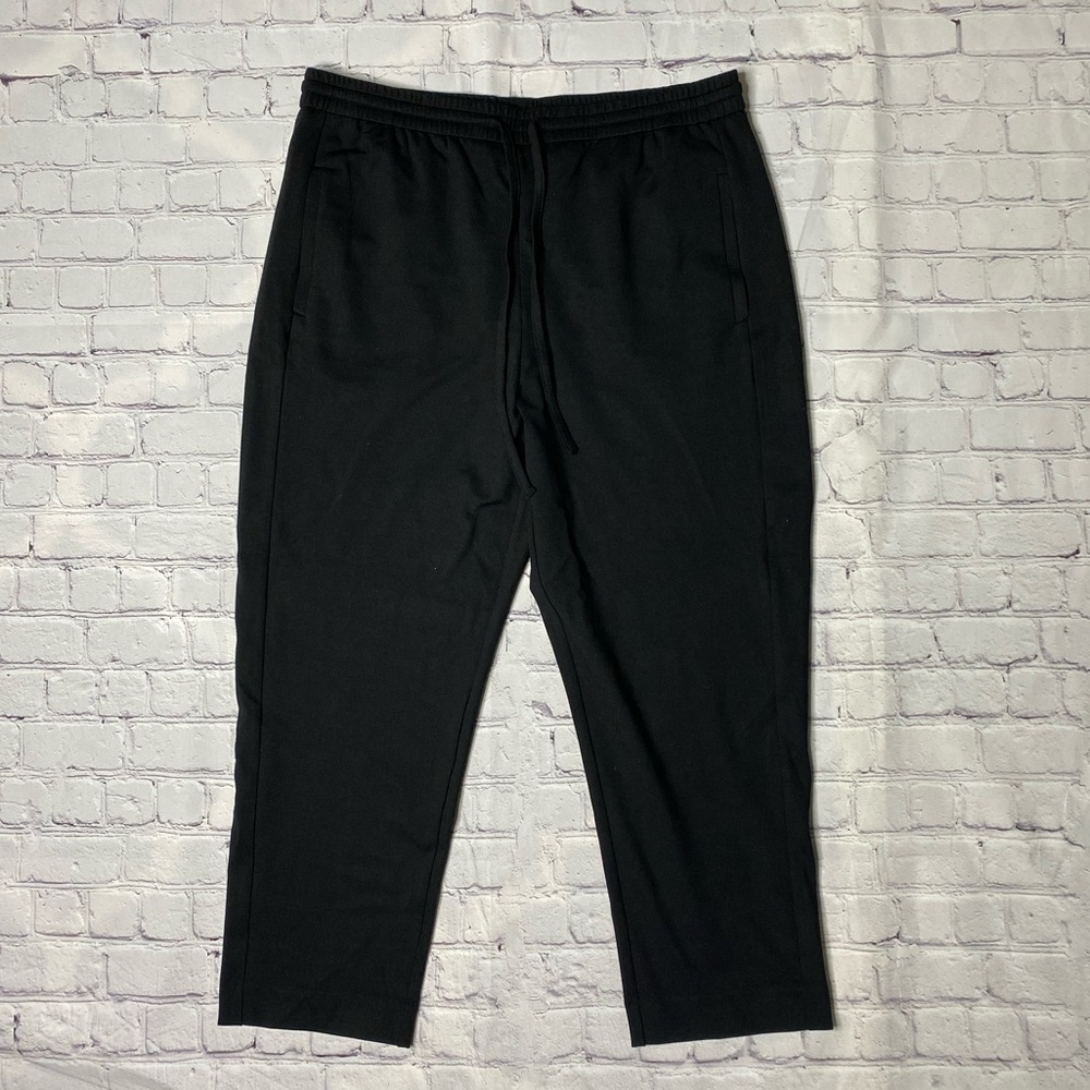 Women’s Calvin Klein Black Capri Sweatpants Large NWT